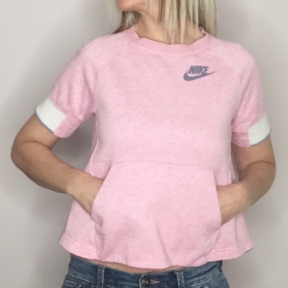 NIKE | Short sleeve sweatshirt with pockets - Picture 1 of 7